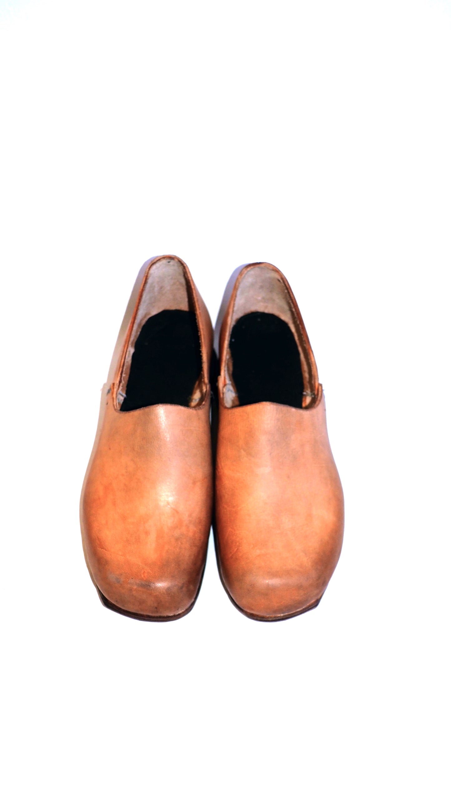 HD leather clog pre-order